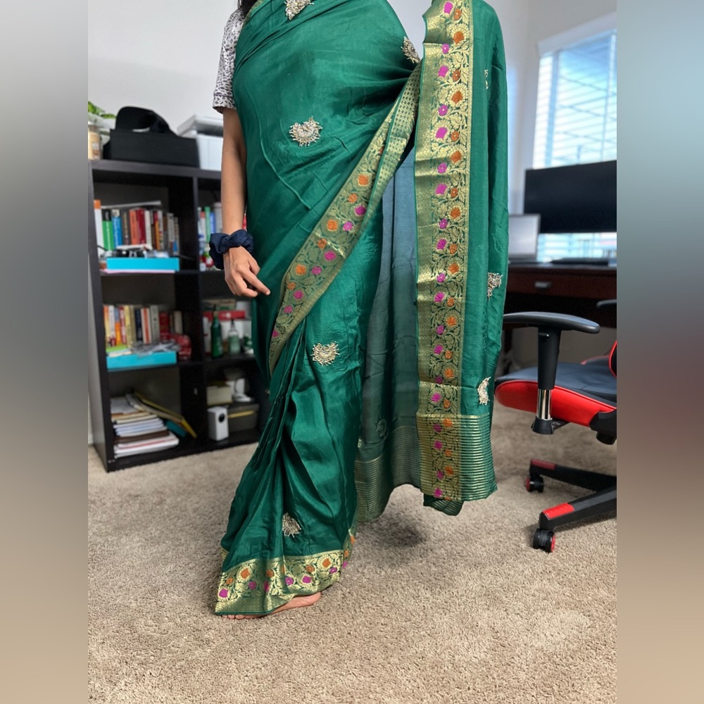 Saree with red blouse & Peticoat